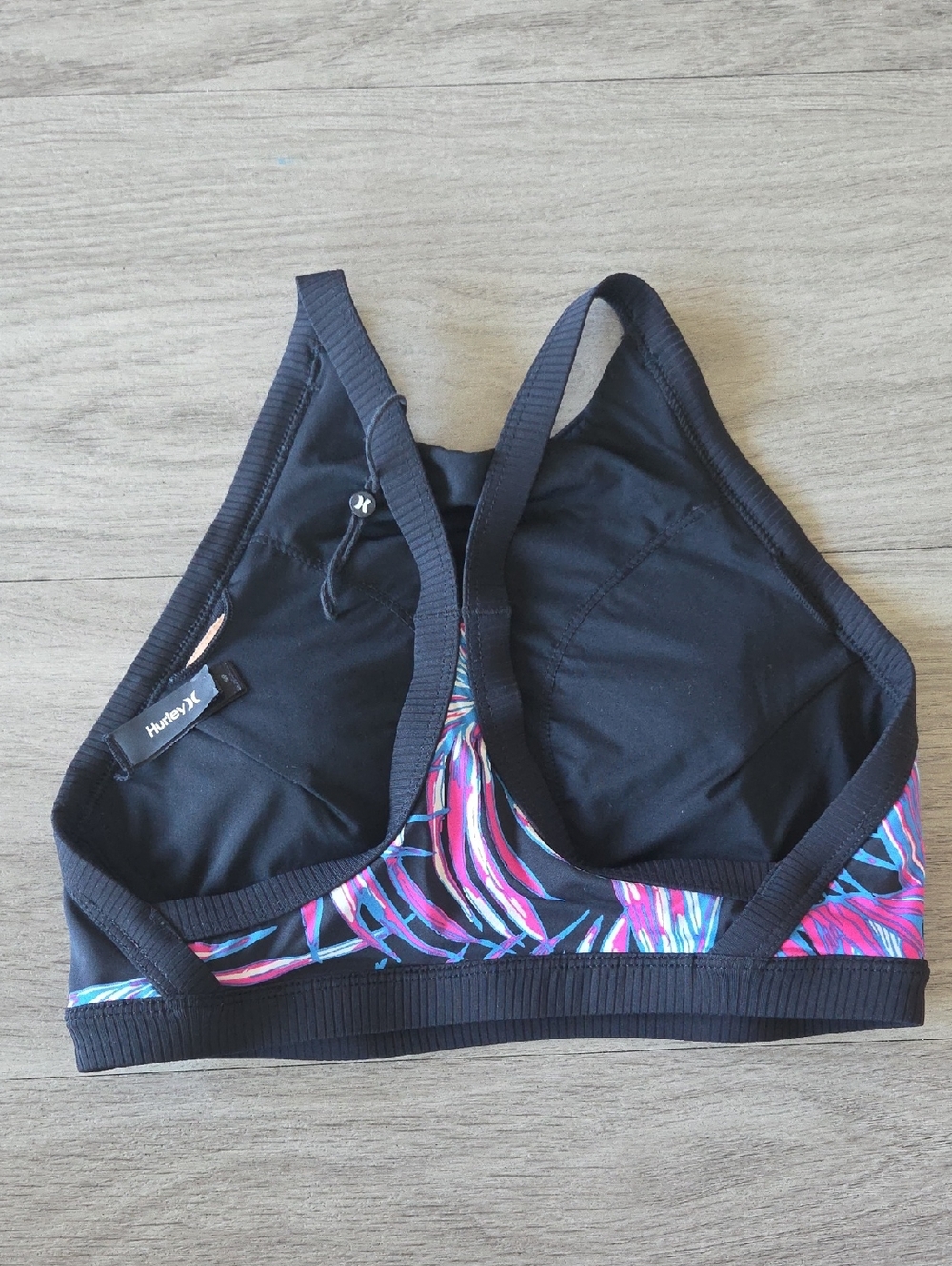Hurley Quick Dry Koko High Neck Surf Top. Size S. - Picture 3 of 6